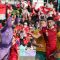 Penjaga gawang Australia #01 Mathew Ryan meninju bola melewati bek Indonesia #06 Sandy Walsh selama pertandingan sepak bola Piala Asia AFC Qatar 2023 antara Australia dan Indonesia di Stadion Jassim bin Hamad di Doha pada 28 Januari 2024. (Giuseppe Cacace)