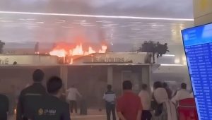 Penampakan Kebakaran di Terminal 3 Bandara Soetta, Tidak Ganggu penerbangan