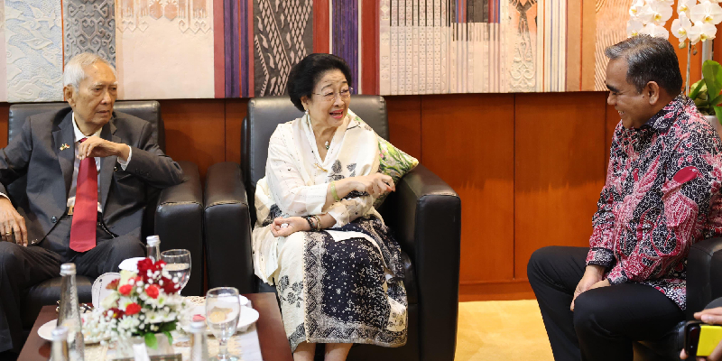 Momen pertemuan Guntur Soekarnoputra, Megawati Soekarnoputri, Ahmad Muzani /Ist