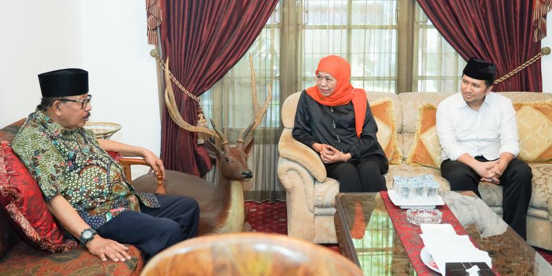 Khofifah Indar Parawansa-Emil Elistianto Dardak bertemu Imam Utomo/Ist