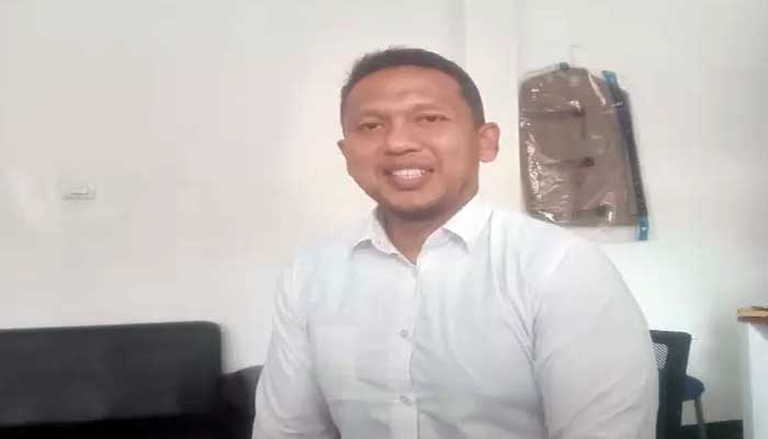 Camat-Cikole-Caesar-Anwar