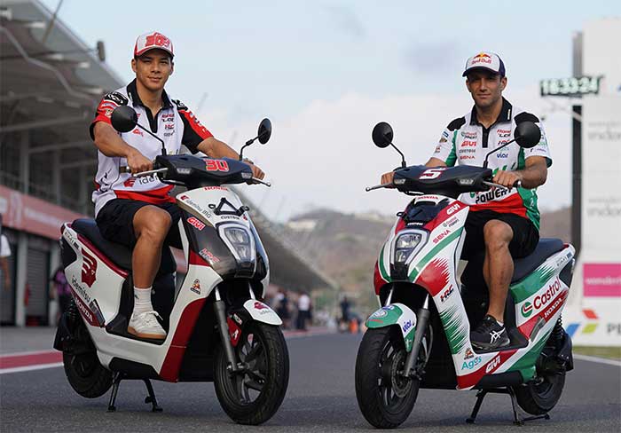 Honda EM1 dan PCX160