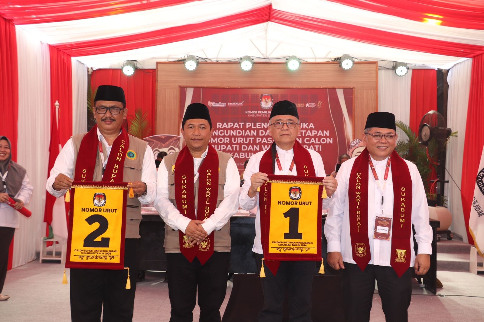 Komisi Pemilihan Umum (KPU) Kabupaten Sukabumi telah melaksanakan pengundian dan penetapan nomor urut pasangan calon untuk Pemilihan Bupati (Pilbup) dan wakil bupati Kabupaten Sukabumi dalam Pilkada serentak 2024