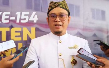 Ketua Sementara DPRD Kabupaten Sukabumi Ferry Supriyad