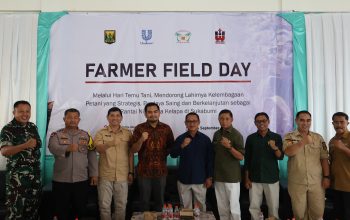 KOLABORASI : Hari Temu Tani (Farmer Field Day) yang digelar pada hari Selasa, 24 September 2024, di Gedung Sentra IKM Opak Jampang, Kabupaten Sukabumi yang dilaksanakan oleh Widya Erti Indonesia (WEI) dan didukung oleh Unilever.