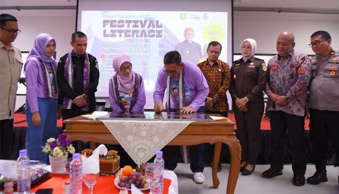Neuleuman Budaya Sunda Dispusipda Kota Sukabumi