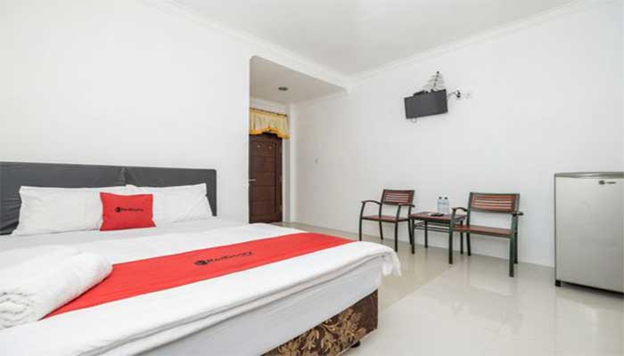 RedDoorz Surabaya