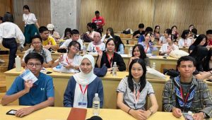 Dua Santri SMA Al Umanaa Boarding School Sukabumi Raih Prestasi Gemilang di Program Asian Youth Leaders 2024 di Jepang