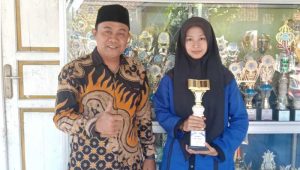 Siswa SMP Al Mutaqin Sukabumi Raih Juara 1 Kaligrafi Tingkat Jabar, Siapkan Diri Menuju Nasional