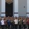 Presiden RI Joko Widodo berfoto bersama sejumlah pejabat TNI/Polri dan anggota kabinet di depan Istana Negara IKN, Kalimantan Timur, Kamis (12/9/2024). (Rangga Pandu Asmara Jingga)