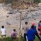 Petugas gabungan berhasil mengevakuasi Ujib (14) warga Kecamatan Cikalongkulon, Cianjur, Jawa Barat yang terjebak di atas batu di Sungai Cikundul, Kamis (27/9/2024).(Ahmad Fikri)