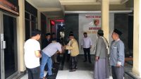 Kasus Korupsi Dana Desa Cikujang Mandeg, Sejumlah Tokoh Agama Datangi Polres Sukabumi