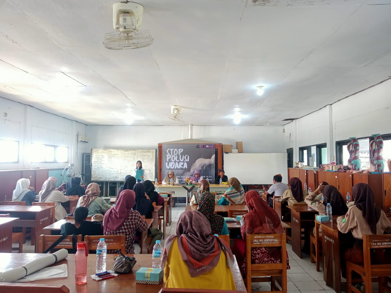 Jurnalis Rakyat Indramayu gelar Open Mic dan Diskusi Publik terkait Proyek Strategis Nasional (PSN) dengan tema PLTU Indramayu Ruang Aman atau Ancaman untuk perempuan.