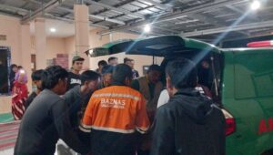Kedatangan Jenazah TKI Cikakak Sukabumi Disambut Isak Tangis Keluarga