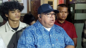 Tiba-tiba Razman Bakal Mundur Sebagai Pengacara Vadel, Cium Kebohongan