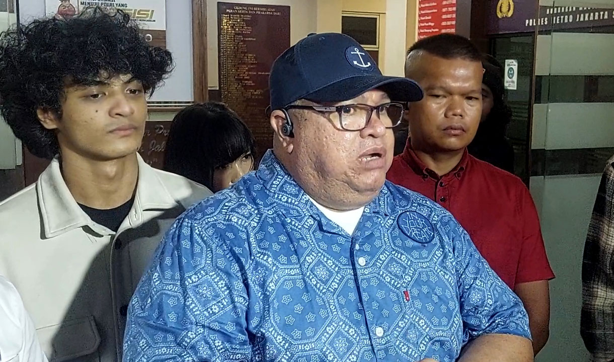 Razman bakal mundur jadi pengacara Vadel Badjideh apabila tuduhan Nikita Mirzani benar.-Hasyim Ashari-