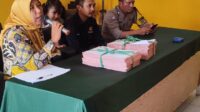 Ratusan Warga Kalibunder Antusias Dapatkan Program PTSL