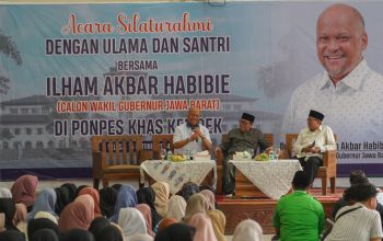 Ilham Habibie, Calon Wakil Gubernur Jawa Barat Nomor Urut 3, bersilaturahmi ke santri Pondok Pesantren Khas Kempek di Cirebon. Kunjungan ini disambut hangat