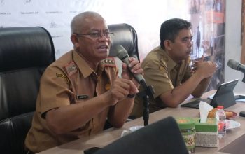 Sekretaris Daerah Pemerintah Kabupaten Garut Nurdin Yana menggelar persiapan seleksi PPPK untuk Tahun Anggaran 2024 di Aula Badan Kepegawaian dan Diklat (BKD) Kabupaten Garut, Jawa Barat, Senin (30/9/2024). (Diskominfo Garut)