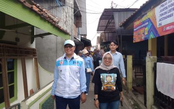 Paslon Wali Kota dan Wakil Wali Kota Sukabumi, nomor urut 1 Achmad Fahmi-Dida Sembada sapa warga ke Kampung Brunei Kelurahan Benteng, Kecamatan Warudoyong, Kota Sukabumi.
