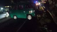 Bikers Sukabumi Adu Banteng dengan Mobil Angkot