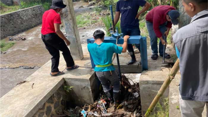 DPUTR Kota Sukabumi Normalisasi Bendungan Jayaraksa