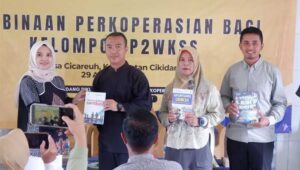 Dinas KUKM Kabupaten Sukabumi Dorong Program P2WKSS di Desa Cicareuh