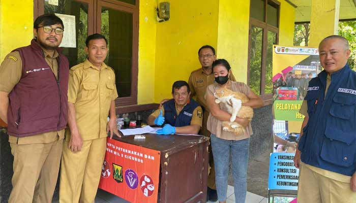 Disnak Kabupaten Sukabumi Gelar Vaksinasi Rabies