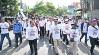Bawa Semangat Perubahan, Hergun dan Iman Ikuti Jalan Santai