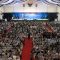 ANTUSIAS : Ratusan warga Desa Cipeuteuy, Kecamatan Cikidang, Kabupaten Sukabumi, saat mendapatkan sertifikat redis dari Kementerian ATR/BPN melalui Kantor Pertanahan Kabupaten Sukabumi, di President University Convention Center (PUCC) Jalan Haji Umar Ismail Blok D No. 7, Jababeka, Bekasi pada Rabu (16/10).(FOTO : UNTUK RADAR SUKABUMI)