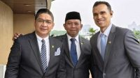Politisi Senior Sukabumi Iman Adinugraha Tampil Elegan, Dilantik Jadi Anggota DPR RI