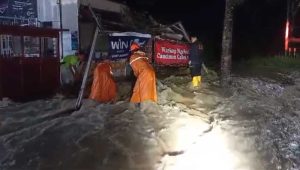 Jalur Lingkar Selatan Sukabumi Banjir, Pengendara Putar Arah