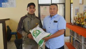 Kelurahan Cipanengah Kota Sukabumi Kucurkan Bantuan Pangan