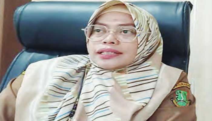 Kepala Inspektorat Kota Sukabumi, Een Rukmini