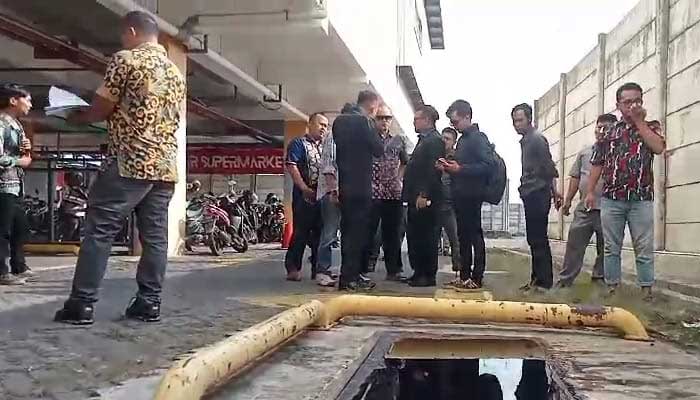 Komisi II DPRD Kabupaten Sukabumi Sidak Salah Satu Supermarket