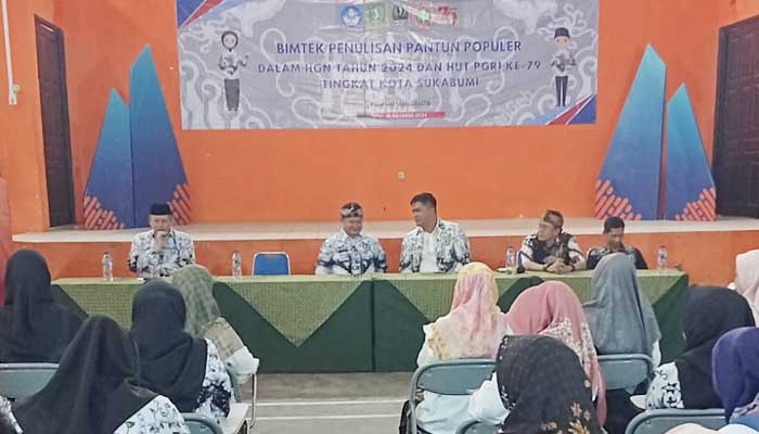 PGRI Kota Sukabumi Gelar Bimtek Pantun Populer