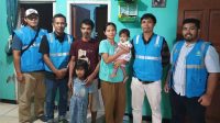 PLN UP3 Sukabumi Berikan Bantuan Untuk Nurmala Balita Tanpa Lubang Anus