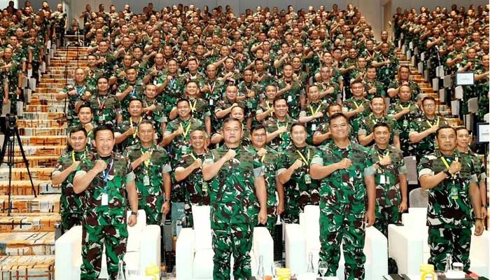 Pangkostrad Hadiri Apel Komandan Korem dan Kodim