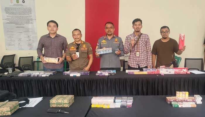 Satpol PP Kota Sukabumi Brangus Rokok Ilegal