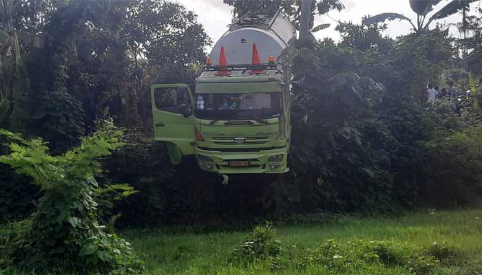 Truk Hino