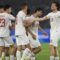 Pesepak bola Timnas Indonesia Thom Jan Haye (kanan) berselebrasi dengan rekannya usai mencetak gol ke gawang Timnas Filipina dalam laga lanjutan Grup F Kualifikasi Piala Dunia 2026 zona Asia, di Stadion Utama Gelora Bung Karno (SUGBK), Senayan, Jakarta, Selasa (11/6/2024). (M Risyal Hidayat)