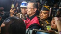 Mengulik Thomas Lembong Jadi Tersangka Impor Gula yang Bikin Geger Istana