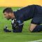 Penjaga gawang Timnas Indonesia Maarten Paes menangkap bola sepakan salah satu pesepak bola Timnas Australia pada laga Grup C putaran ketiga Kualifikasi Piala Dunia 2026 Zona Asia di Stadion Utama Gelora Bung Karno, Senayan, Jakarta, Selasa (10/9/2024). Pertandingan berakhir seri dengan skor 0-0. (Aditya Pradana Putra)