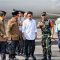 Prabowo Subianto bersama dengan Gibran di Bandara Adi Soemarmo Solo, Jawa Tengah, Minggu (13/10/2024).(Kominfo)