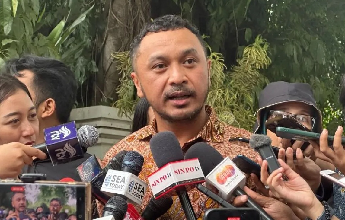 Mantan Ketua Umum Partai Solidaritas Indonesia Giring Ganesha saat memberikan keterangan di Jalan Kartanegara, Jakarta Selatan, Selasa (15/10/2024). (Rio Feisal)