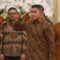 Mayor Teddy Indra Wijaya (kedua kanan) memberikan hormat kepada Presiden Prabowo Subianto saat pengumuman jajaran menteri Kabinet Merah Putih di Istana Merdeka, Jakarta, Minggu (20/10/2024). Mayor Teddy Indra Wijaya diangkat sebagai Sekretaris Kabinet menggantikan Pramono Anung. (Hafidz Mubarak A).