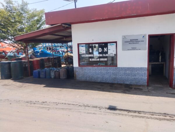 PASOKAN AMAN: Pertamina Patra Niaga Regional Jawa Bagian Barat menambah pasokan Biosolar hingga 70% untuk Stasiun Pengisian Bahan Bakar Umum Nelayan (SPBUN) 38.41213 Blanakan, Kabupaten Subang.