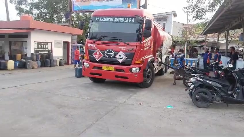 PASOKAN AMAN: Pertamina Patra Niaga Regional Jawa Bagian Barat menambah pasokan Biosolar hingga 70% untuk Stasiun Pengisian Bahan Bakar Umum Nelayan (SPBUN) 38.41213 Blanakan, Kabupaten Subang.