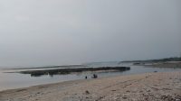 Pesona Pantai Ujung Genteng Memanjakan Pengunjung