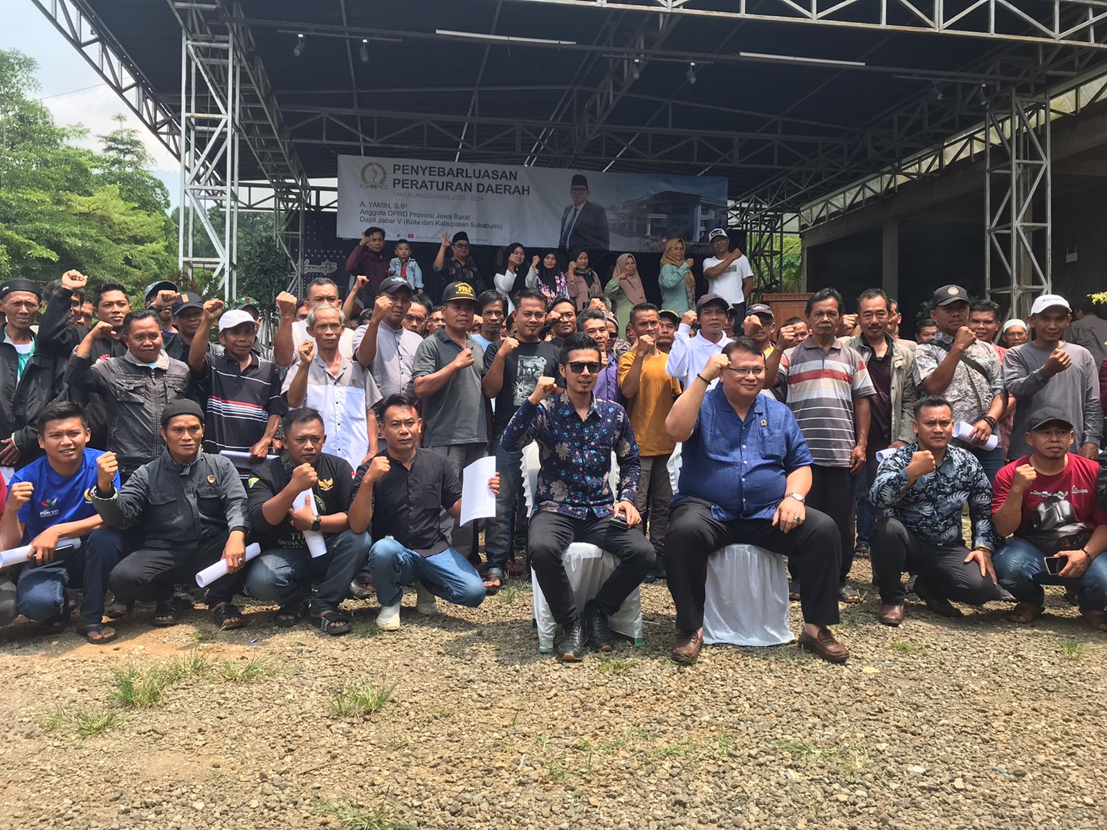 Anggota DPRD Jawa Barat fraksi Demokrat A Yamin menilai ekonomi kreatif merupakan salah satu kegiatan ekonomi yang memiliki arti penting dan kedudukan yang strategis dalam menopang ketahanan ekonomi